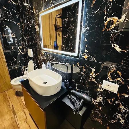 Apartmán Tiki Luxury In Center Tirana